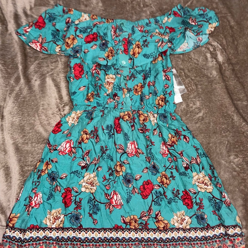 Justify off the shoulder short dress